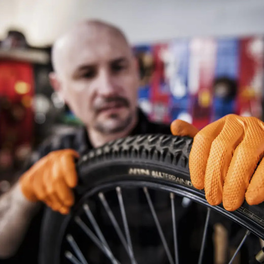 Рукавички нітрилові неприпудрені нестирильні - MERCATOR GoGrip Orange XL 50 шт. (RP30025005)