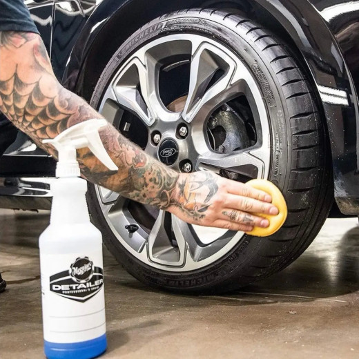 Чорніння для гуми і пластика - Meguiar's Detailer All Season Dressing 3,78 л. (D16001)
