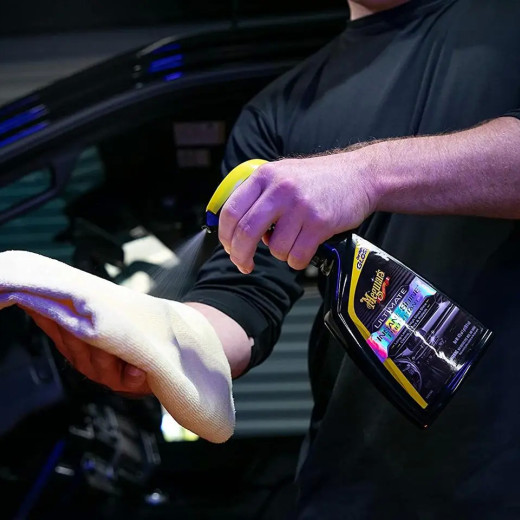 Засіб для догляду в салоні Meguiar`s Ultimate Insane Shine Protectant 473 мл