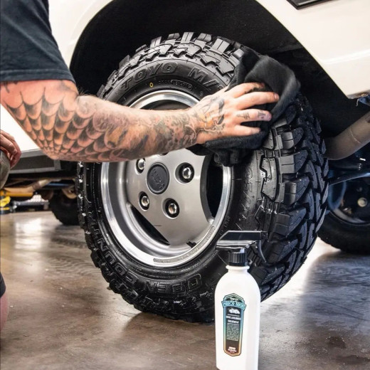 Засіб для салону Meguiar's Mirror Bright™ Vinyl & Rubber Treatment 414 мл